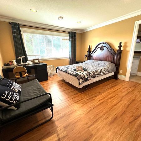 Vancouver Luxury Homestay Richmond Dış mekan fotoğraf
