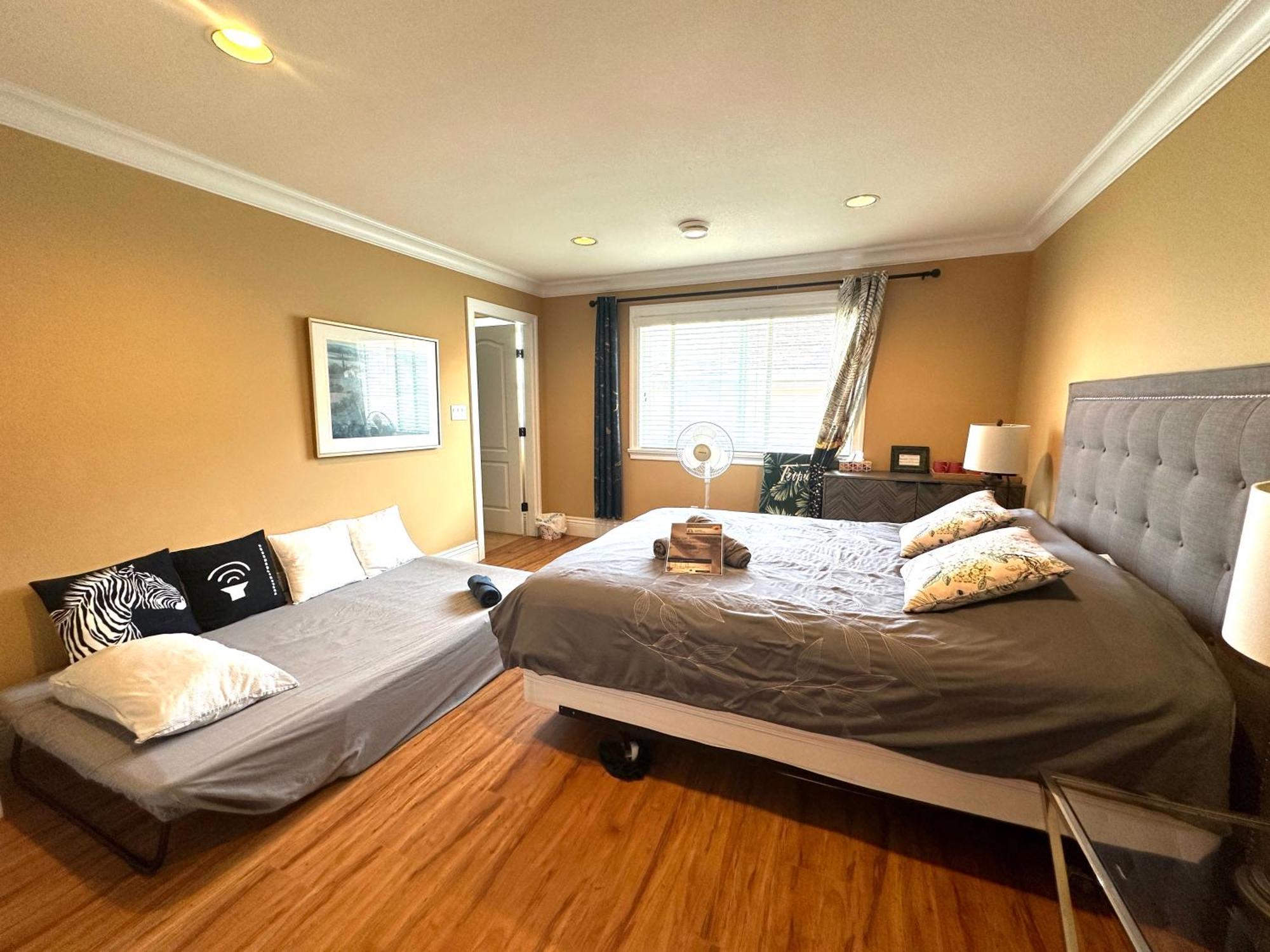 Vancouver Luxury Homestay Richmond Dış mekan fotoğraf